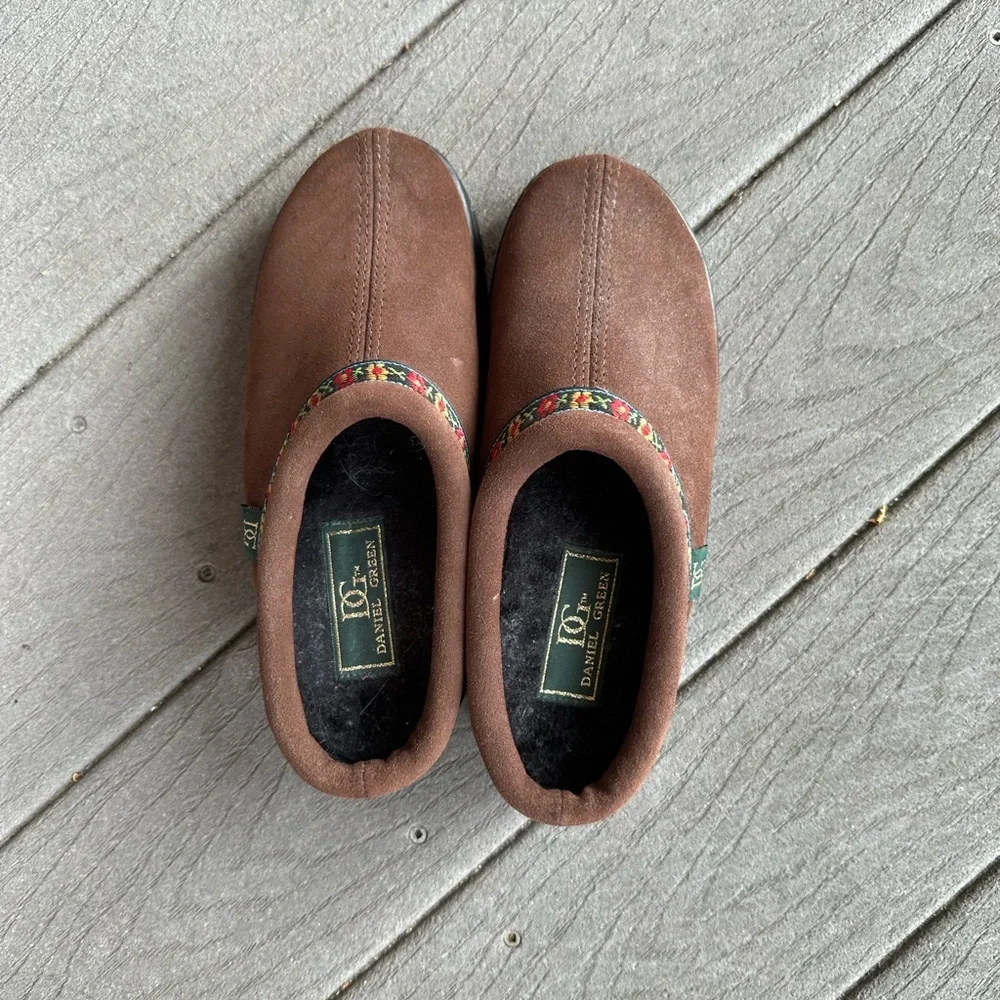 EUC Daniel Green suede clogs - Picture 6 of 8